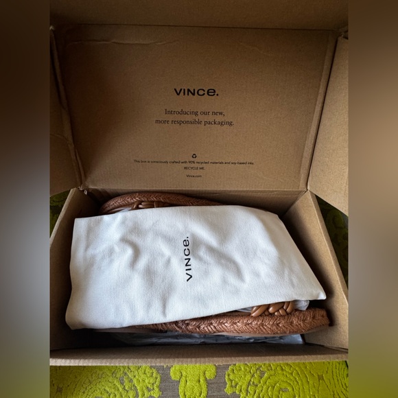 NEW Vince Sullivan Womens Leather Slip On Slide Sandals Tan $295 Size 9.5 - Picture 7 of 7